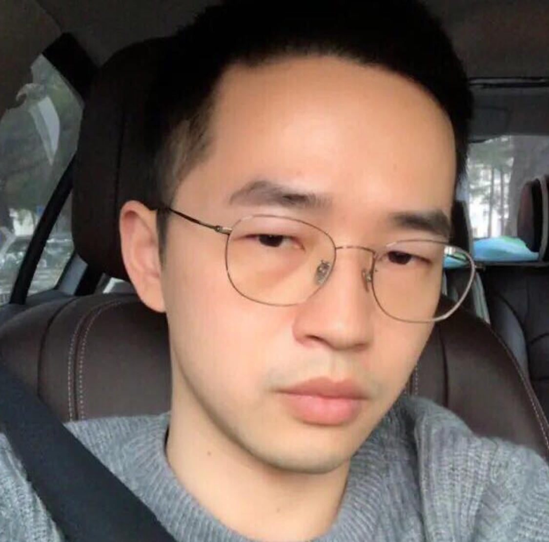 资金的情绪: 全国男人辞职去成都找她 $阿里巴