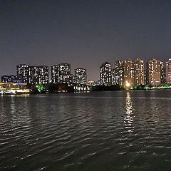 尹山湖畔