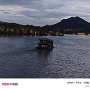 活力的打新小月光